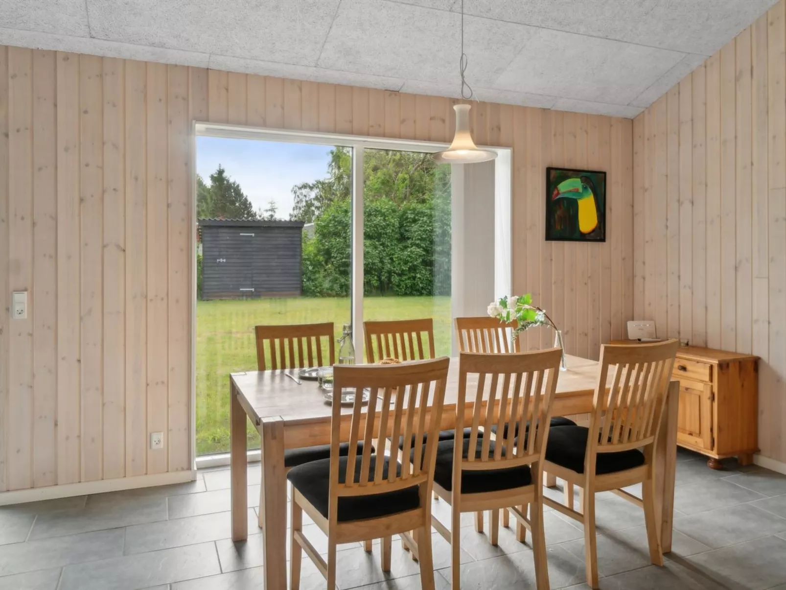 "Dorreth" - 3.2km from the sea-Inside