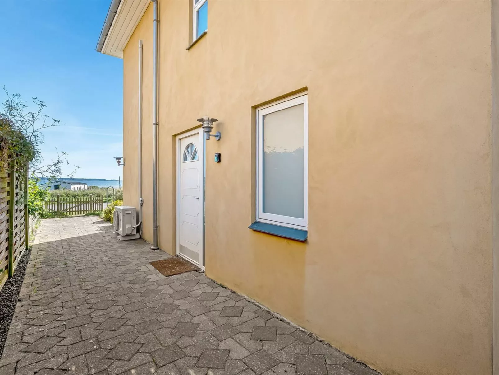 "Sira" - 25m from the sea-Outside