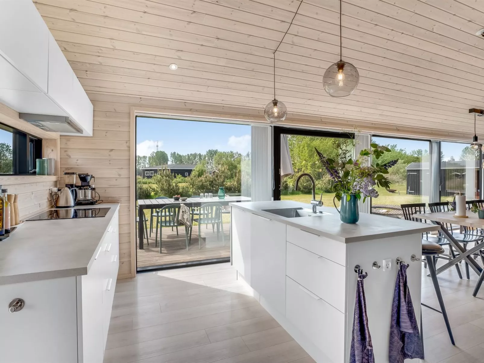 "Edite" - 900m from the sea-Inside