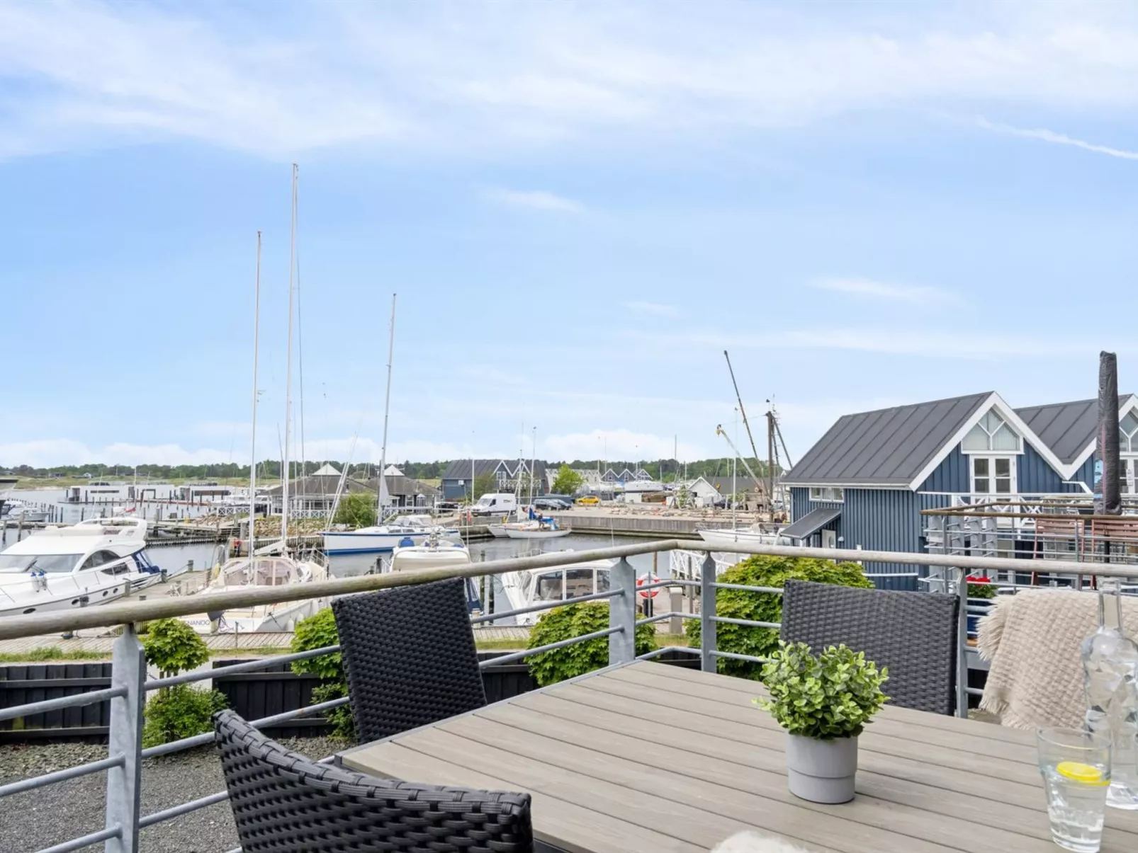 "Skade" - 10m from the sea-Outside