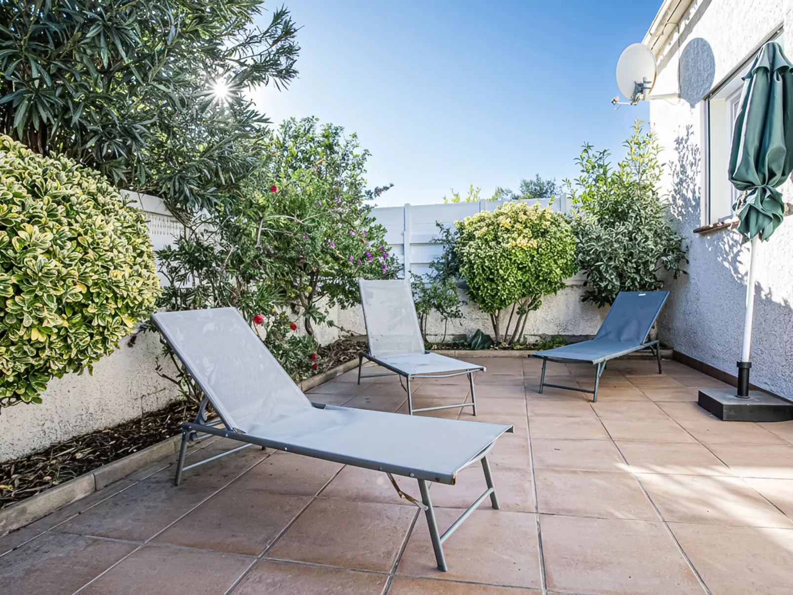 Villa 12 Cassin-Outside