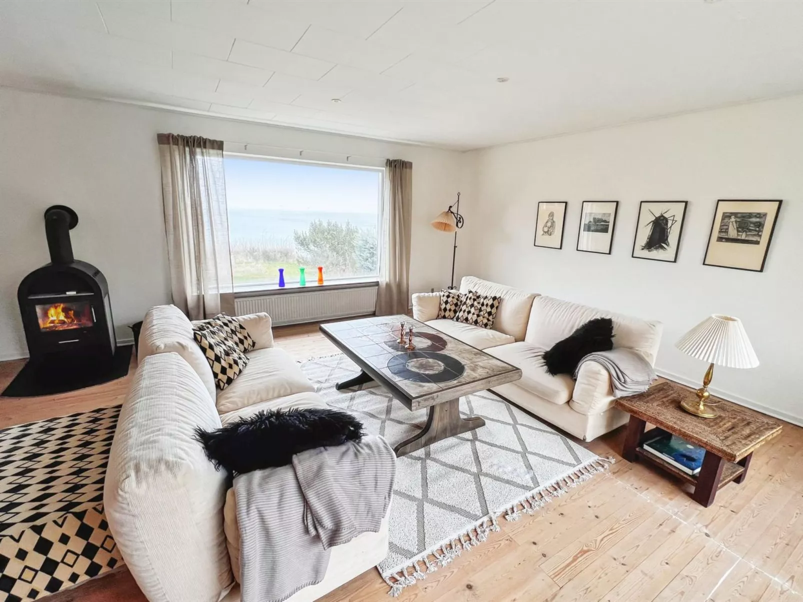 "Vanta" - 50m from the sea-Drinnen