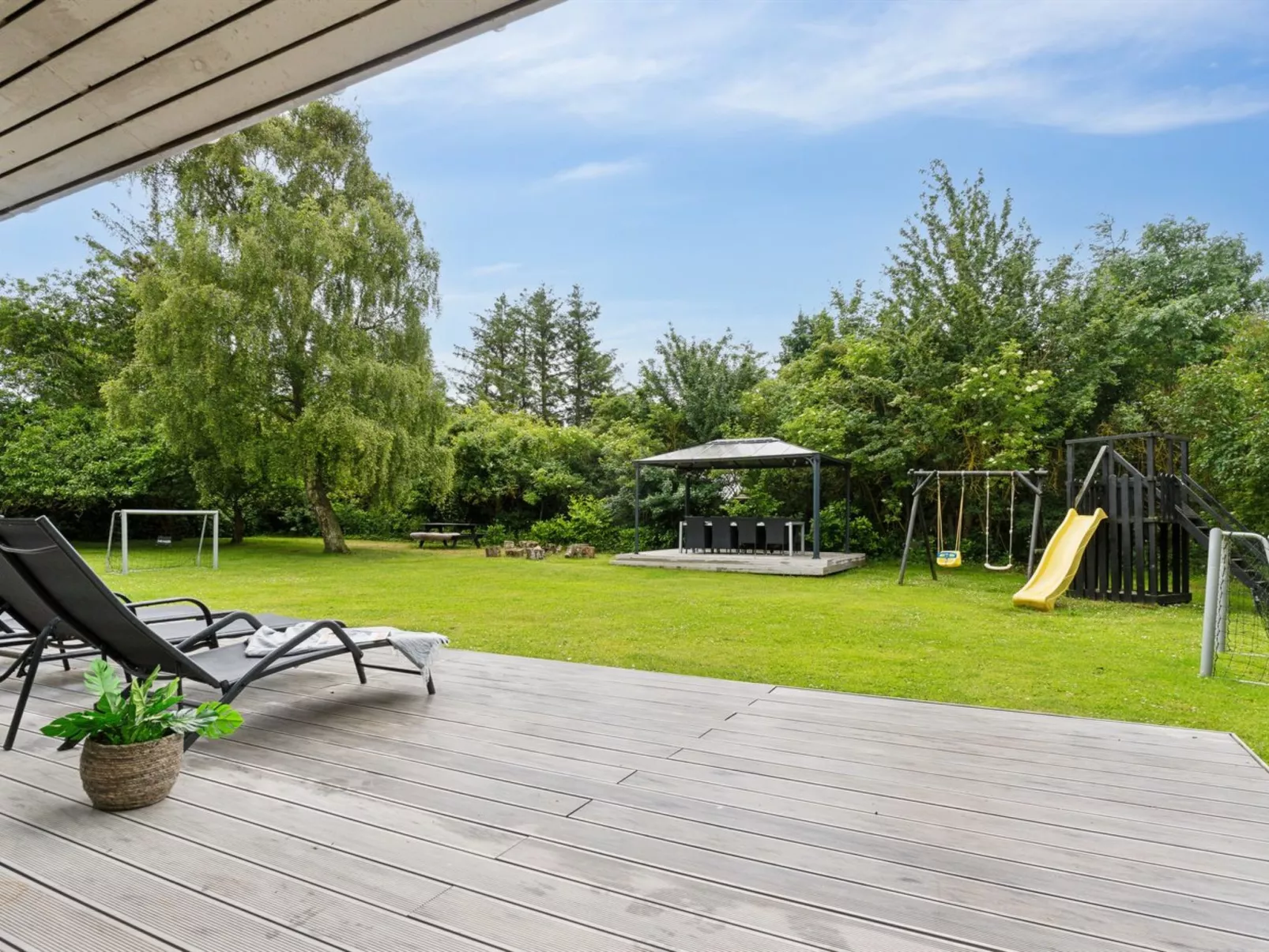 "Jorinde" - 1km from the sea-Dehors