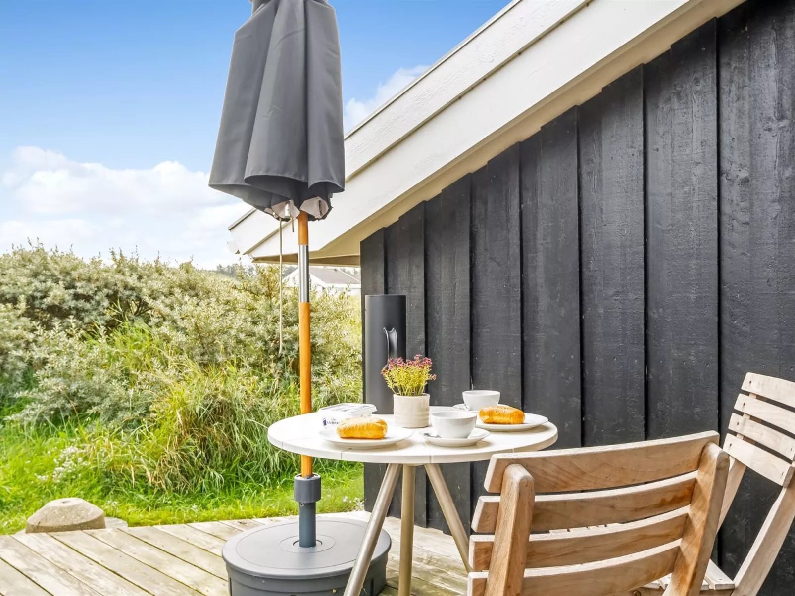 "Nuka" - 400m from the sea-Dehors