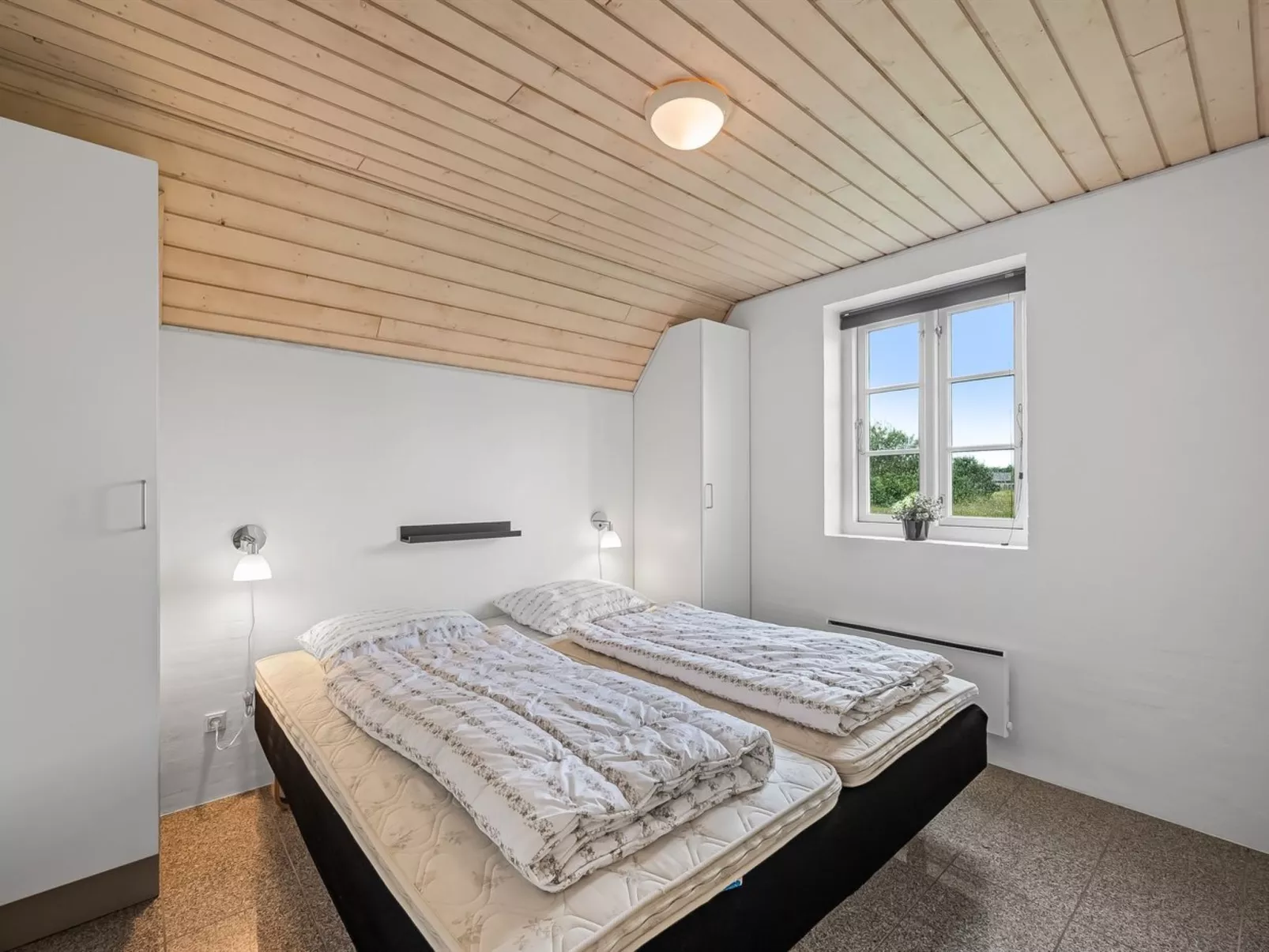 "Birette" - 1.2km from the sea-Dedans