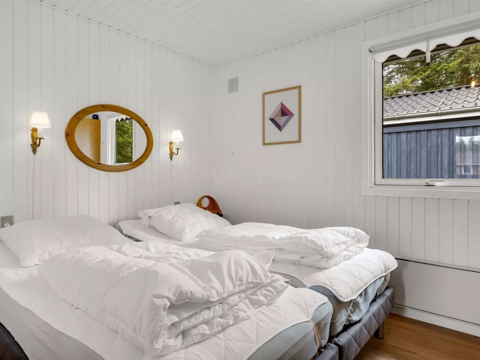 "Fiallar" - 3.2km from the sea-Drinnen