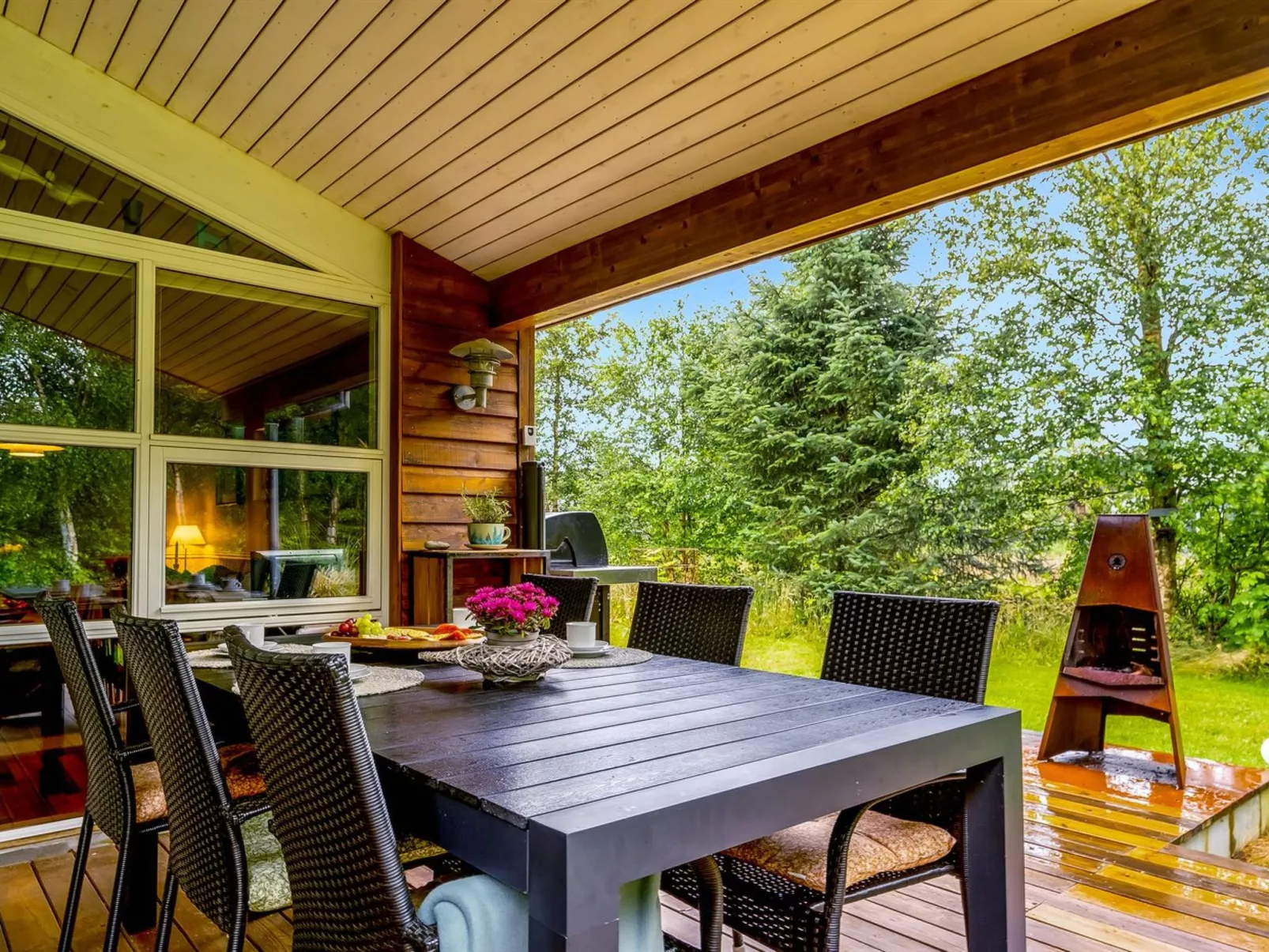 "Zölestine" -  from the sea-Outside