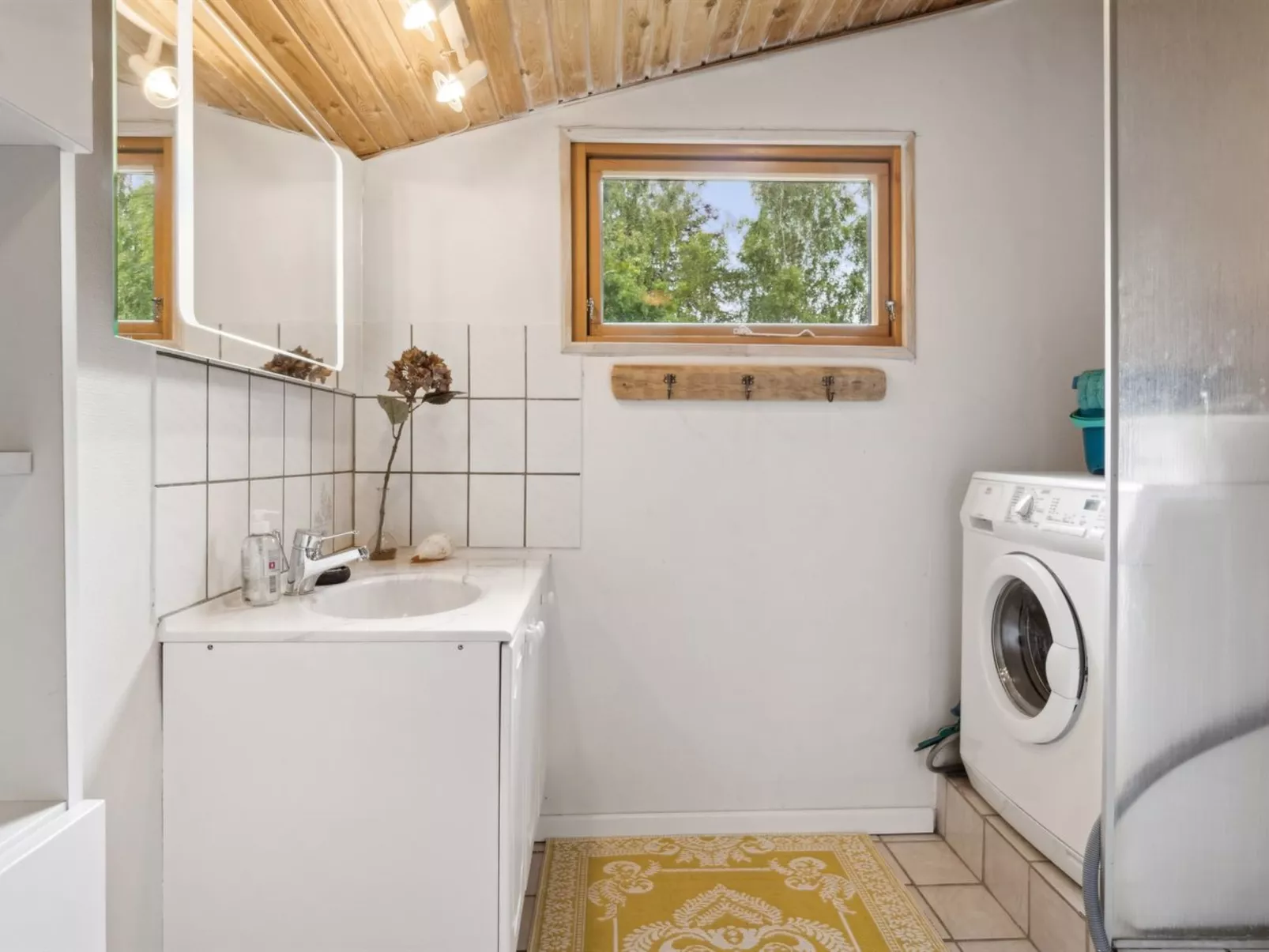 "Lovisa" - 7km from the sea-Dedans