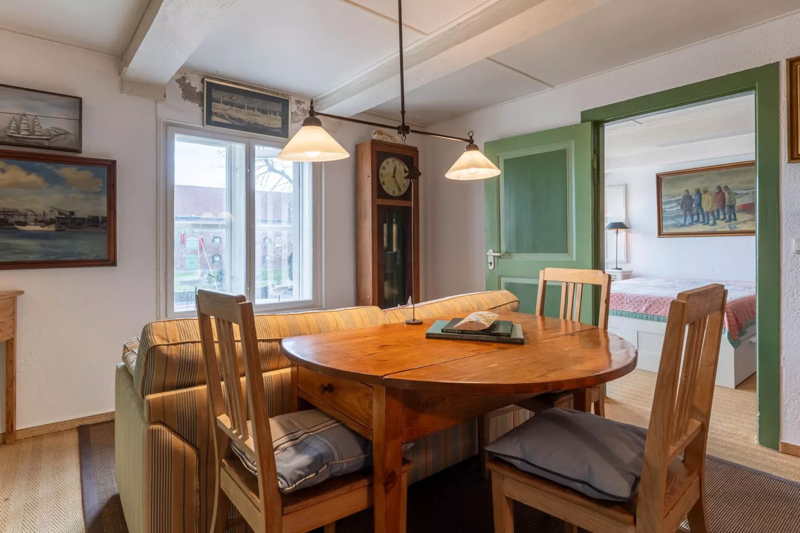 Ferienwohnung HafenPeerle-Dining room