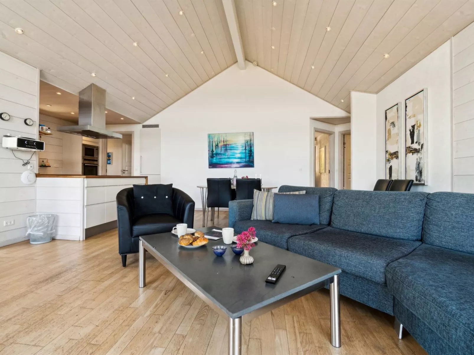 "Lisbeth" - 130m from the sea-Drinnen