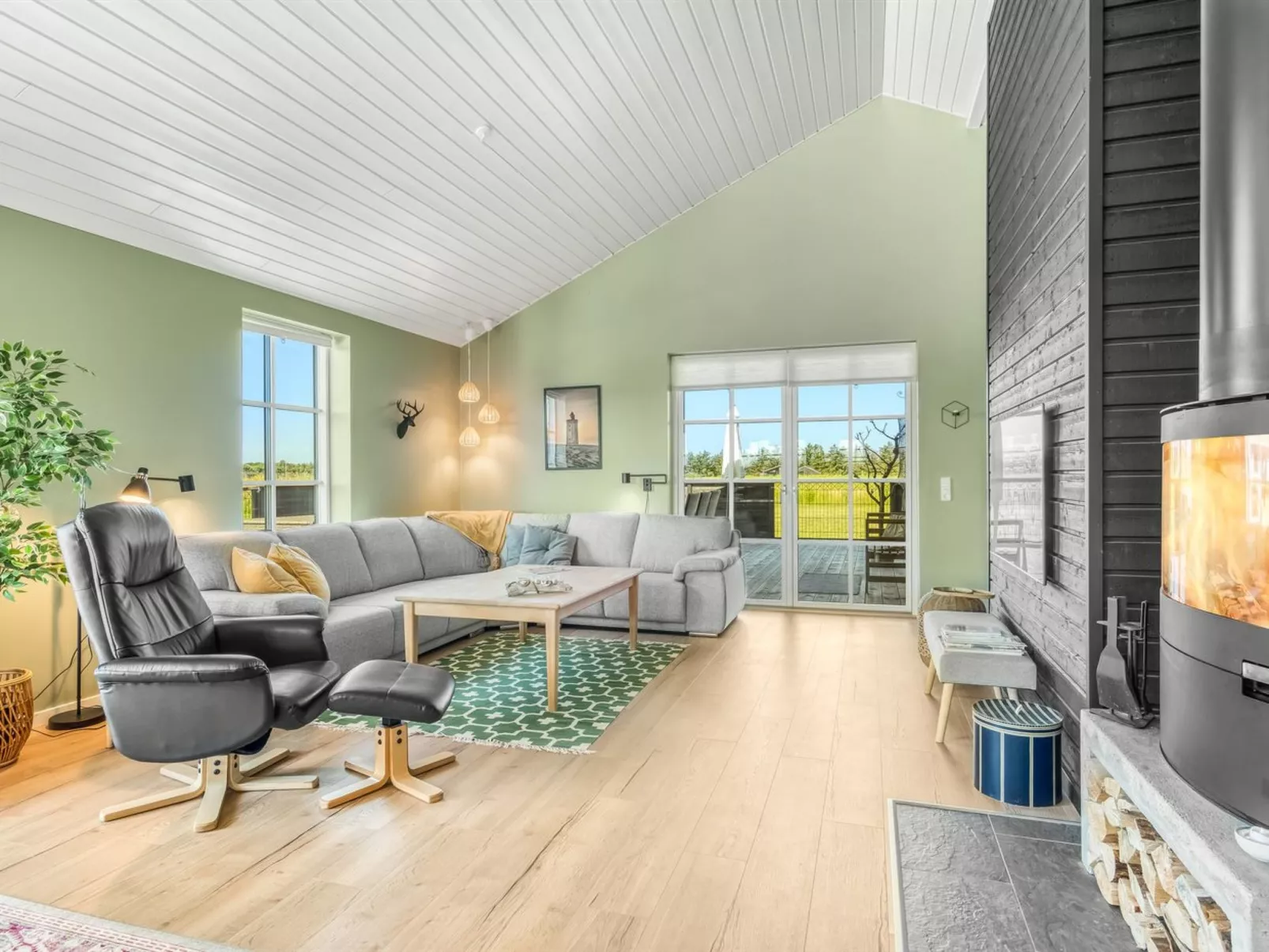 "Inola" - 1km from the sea-Inside