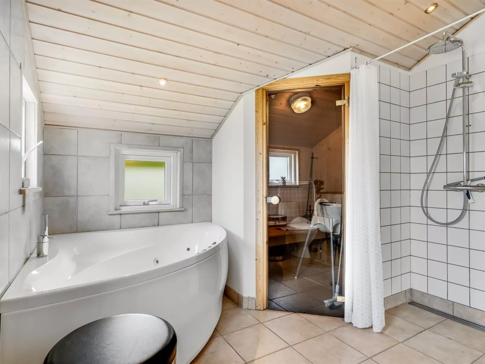 "Lissi" - 3.5km from the sea-Inside