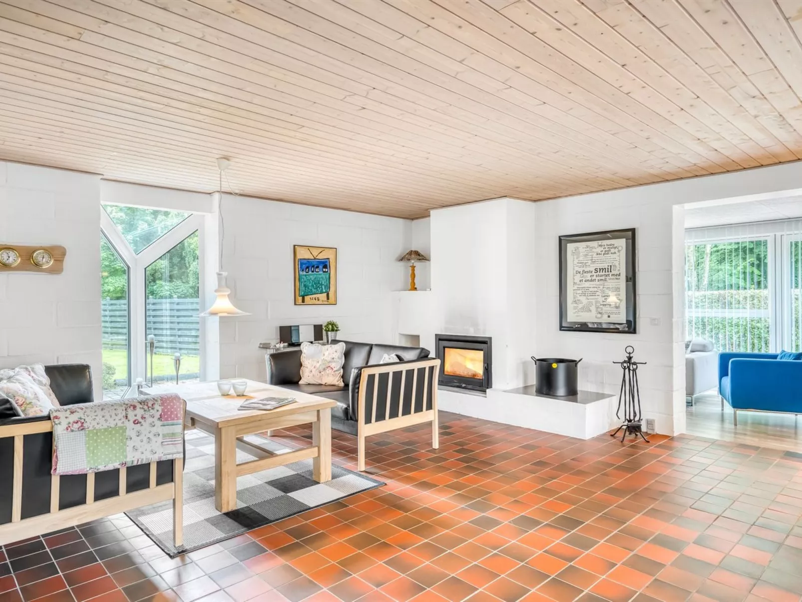 "Lyra" - 500m to the fjord-Dedans