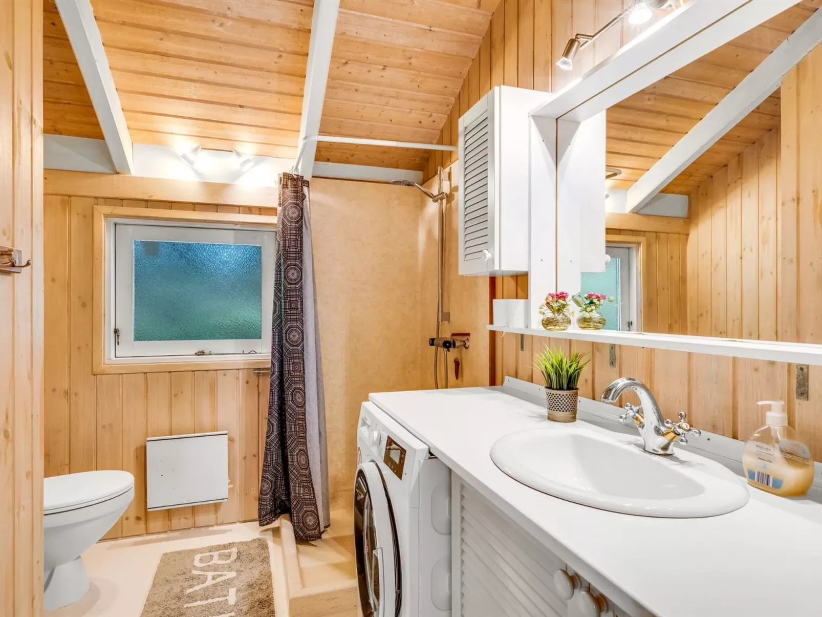 "Amundi" - 500m from the sea-Inside