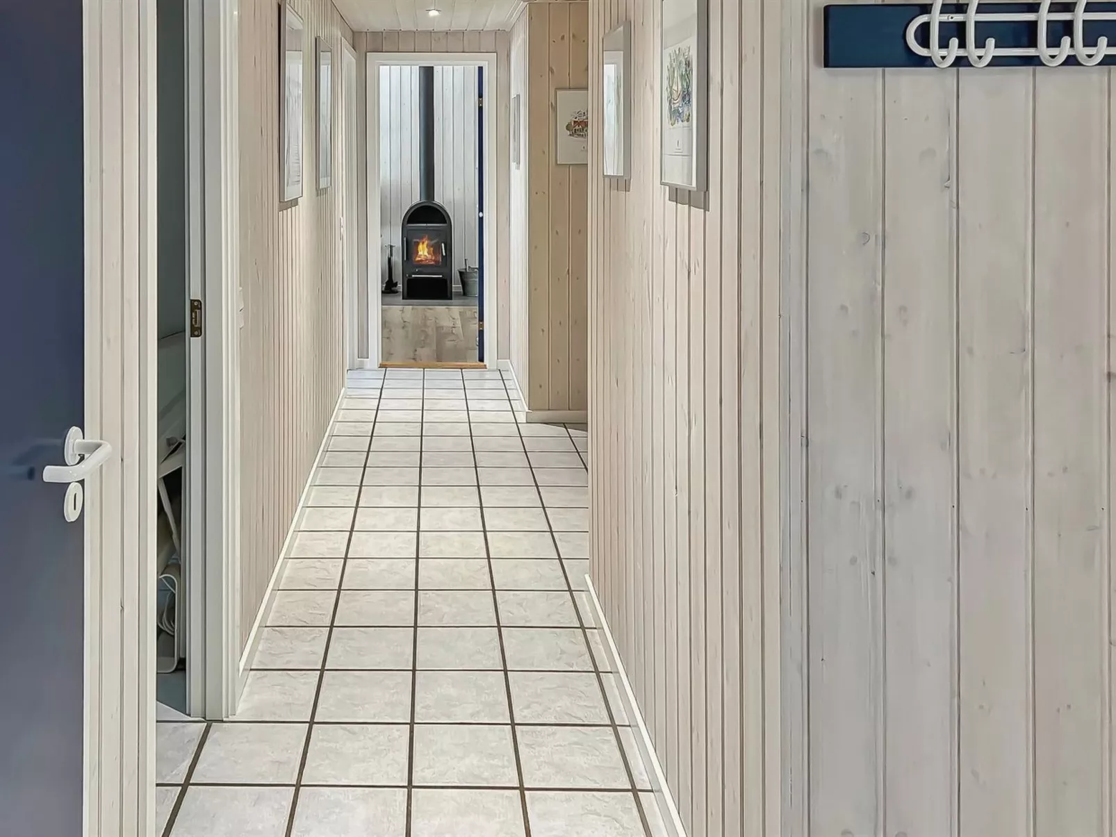 "Freija" - 800m from the sea-Drinnen