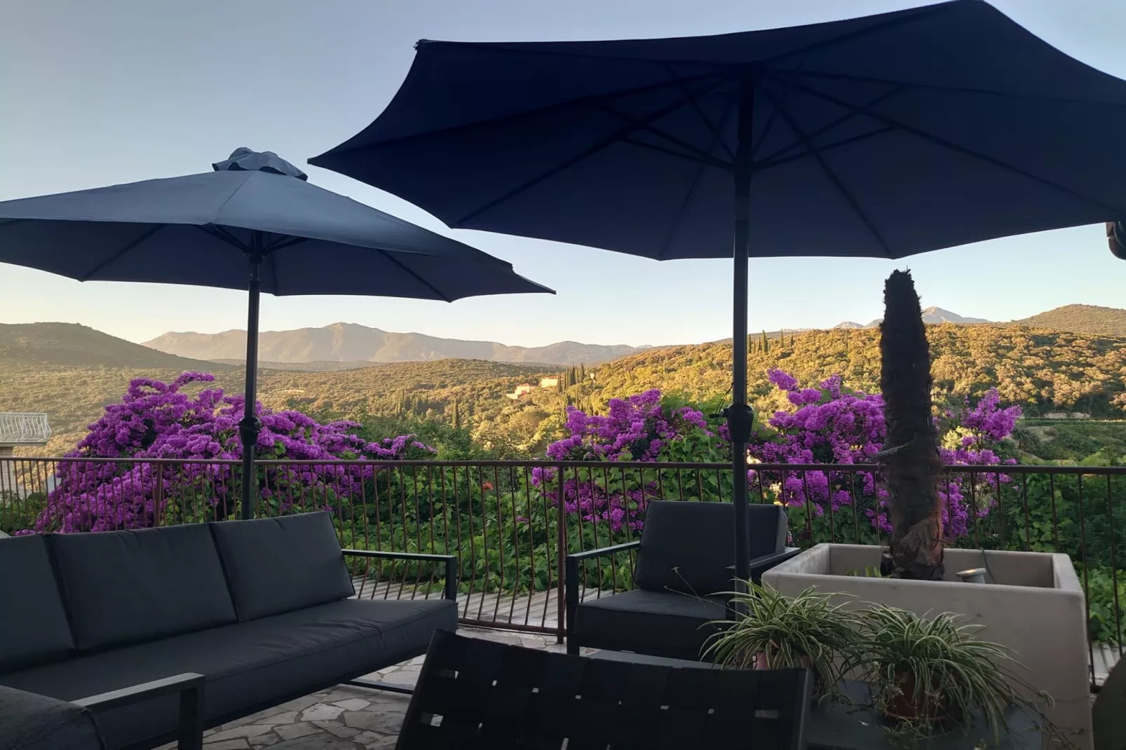 Villa Peragić - Triple Room with Balcony and Private External Bathroom-Vue