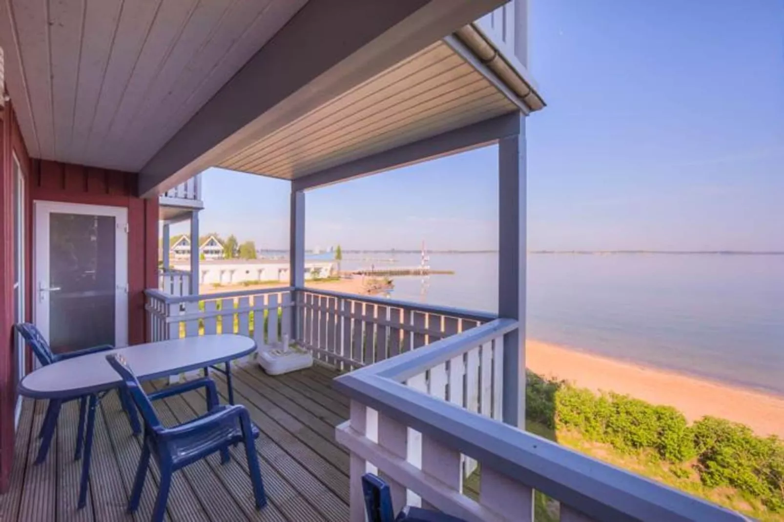 Mitteldeck 494-Terrasse/Balkon