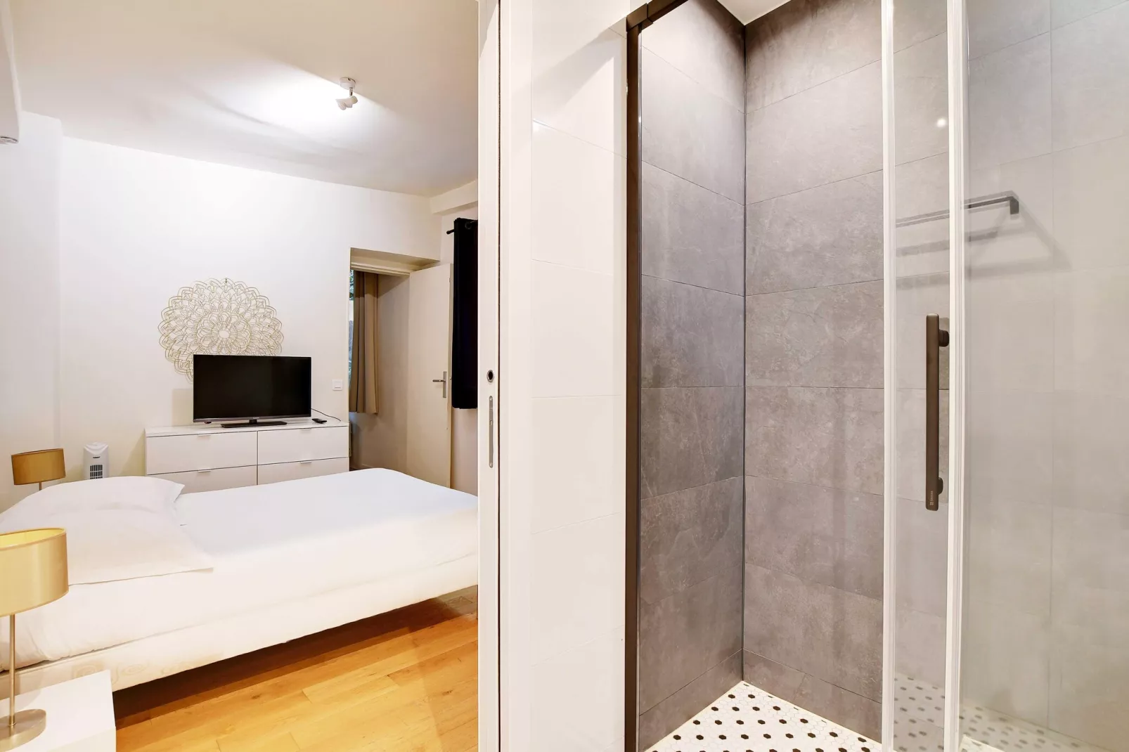 RP-28-TRUANDERIE-Chambre