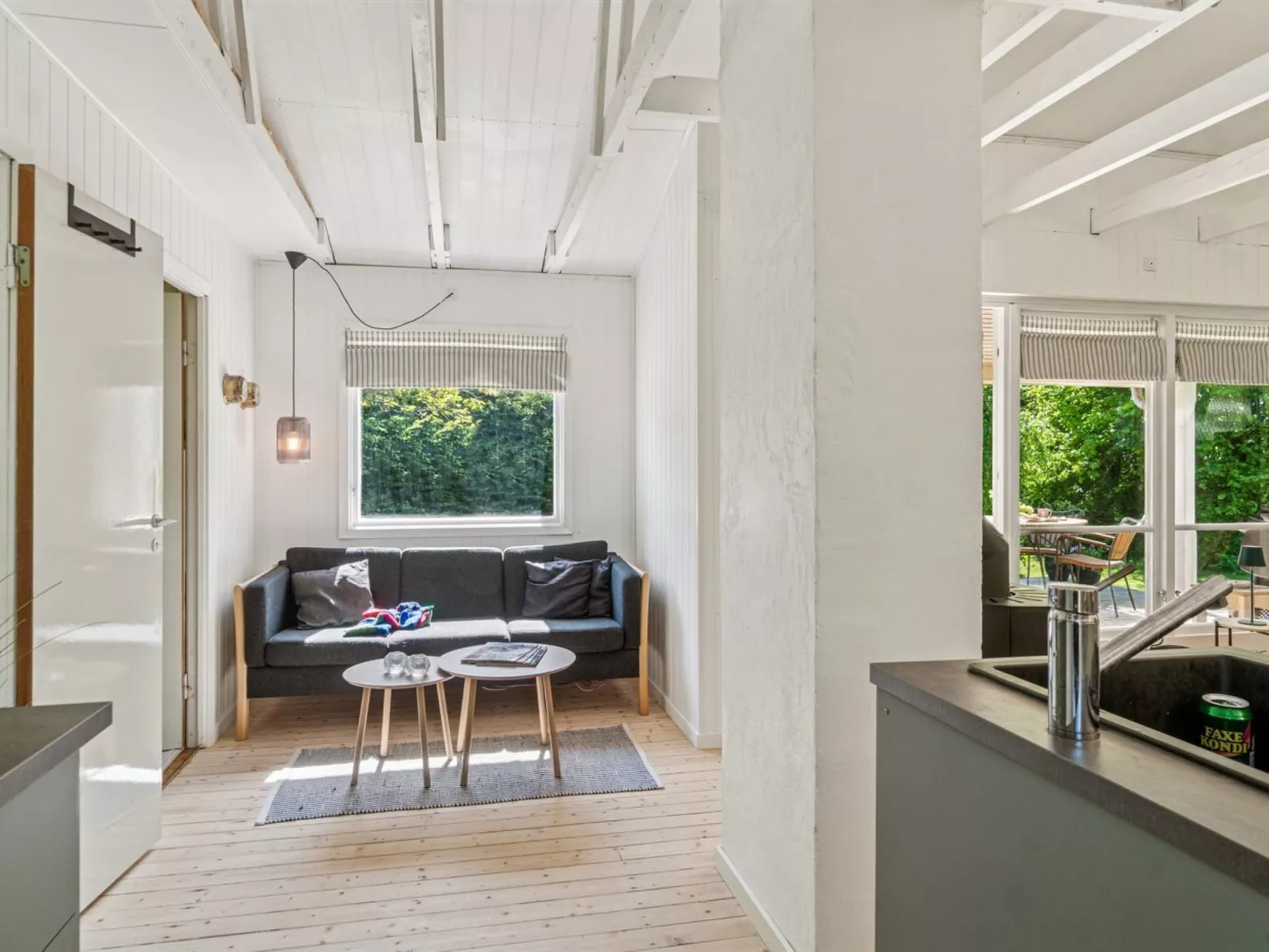 "Jovana" - 150m to the fjord-Inside