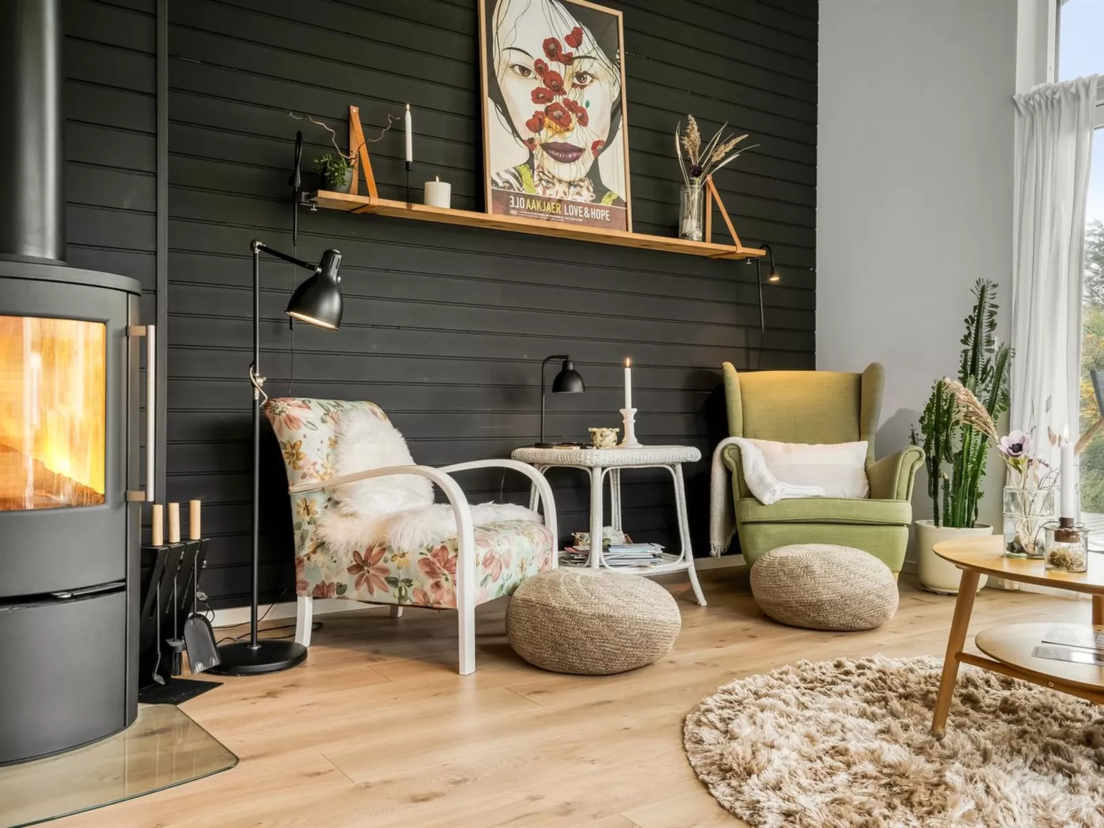 "Thorfin" - 300m from the sea-Inside