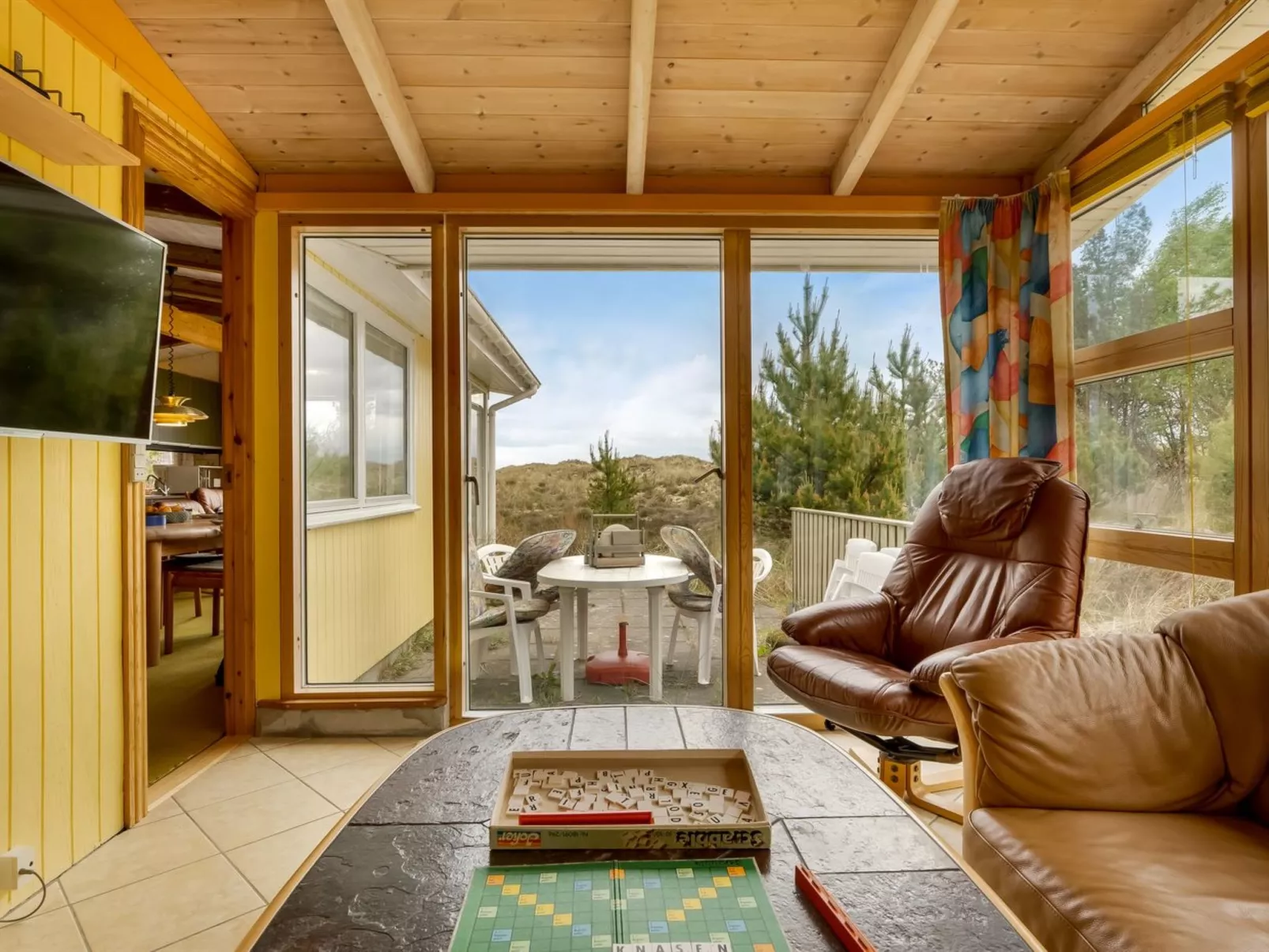 "Kimi" - 75m from the sea-Drinnen