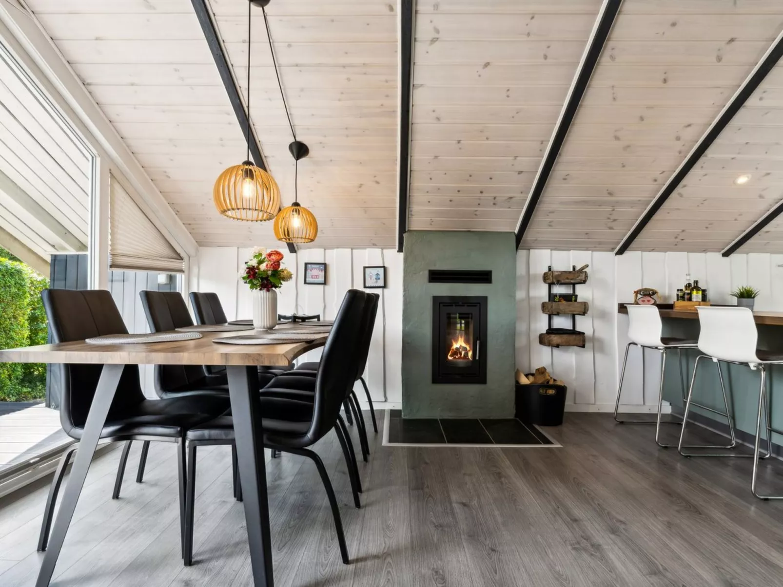 "Erke" - 800m from the sea-Dedans