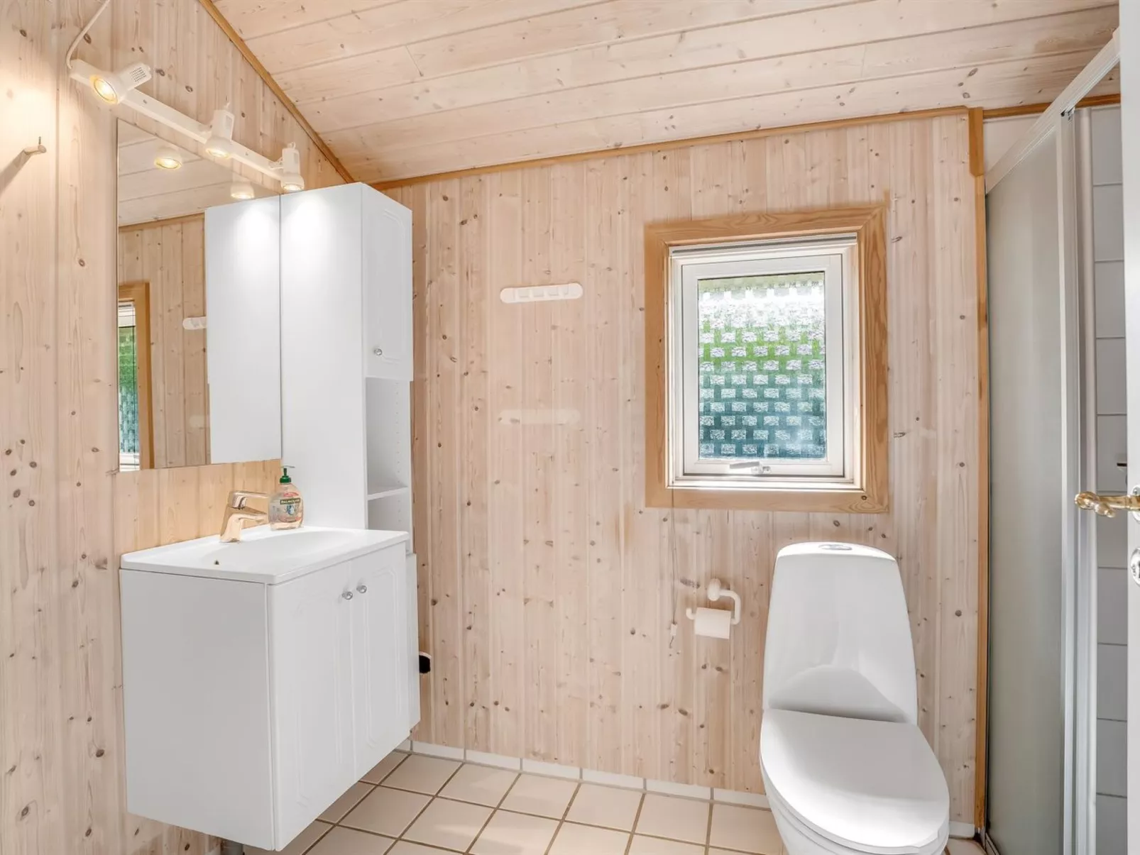 "Arnsten" - 900m from the sea-Dedans