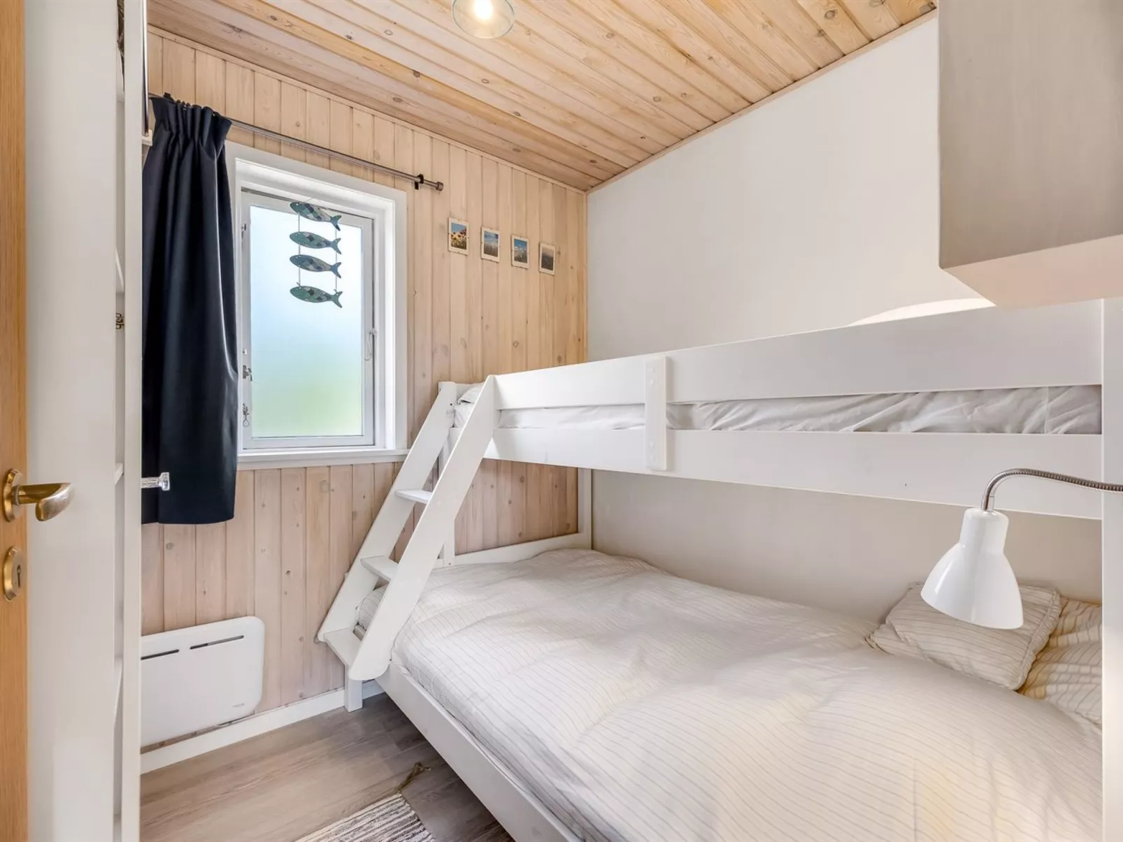 "Hermanni" -  from the sea-Inside