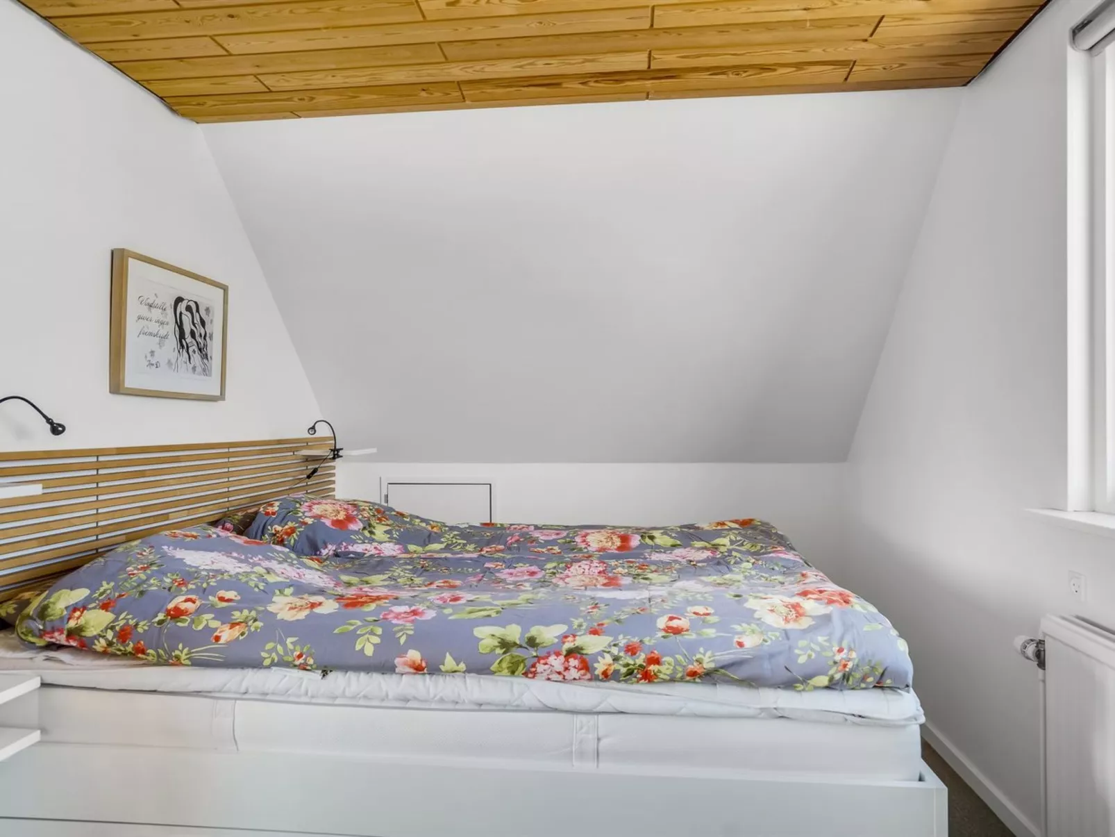 "Isabel" - 600m from the sea-Inside