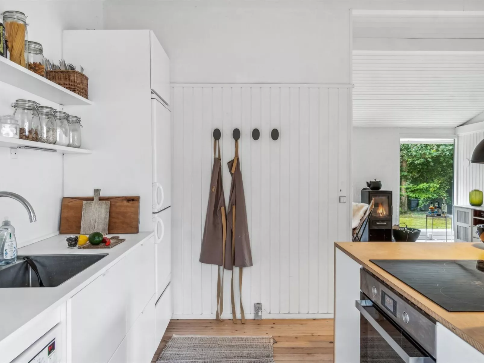 "Arto" - 1.2km from the sea-Inside