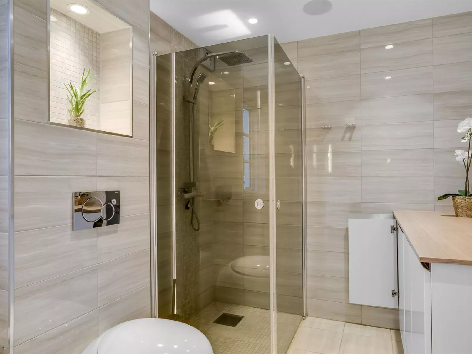 "Bent" -  from the sea-Dedans