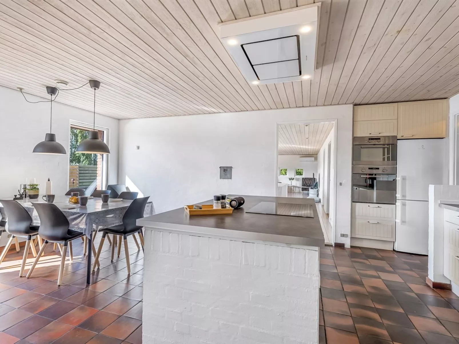 "Iara" - 500m from the sea-Drinnen