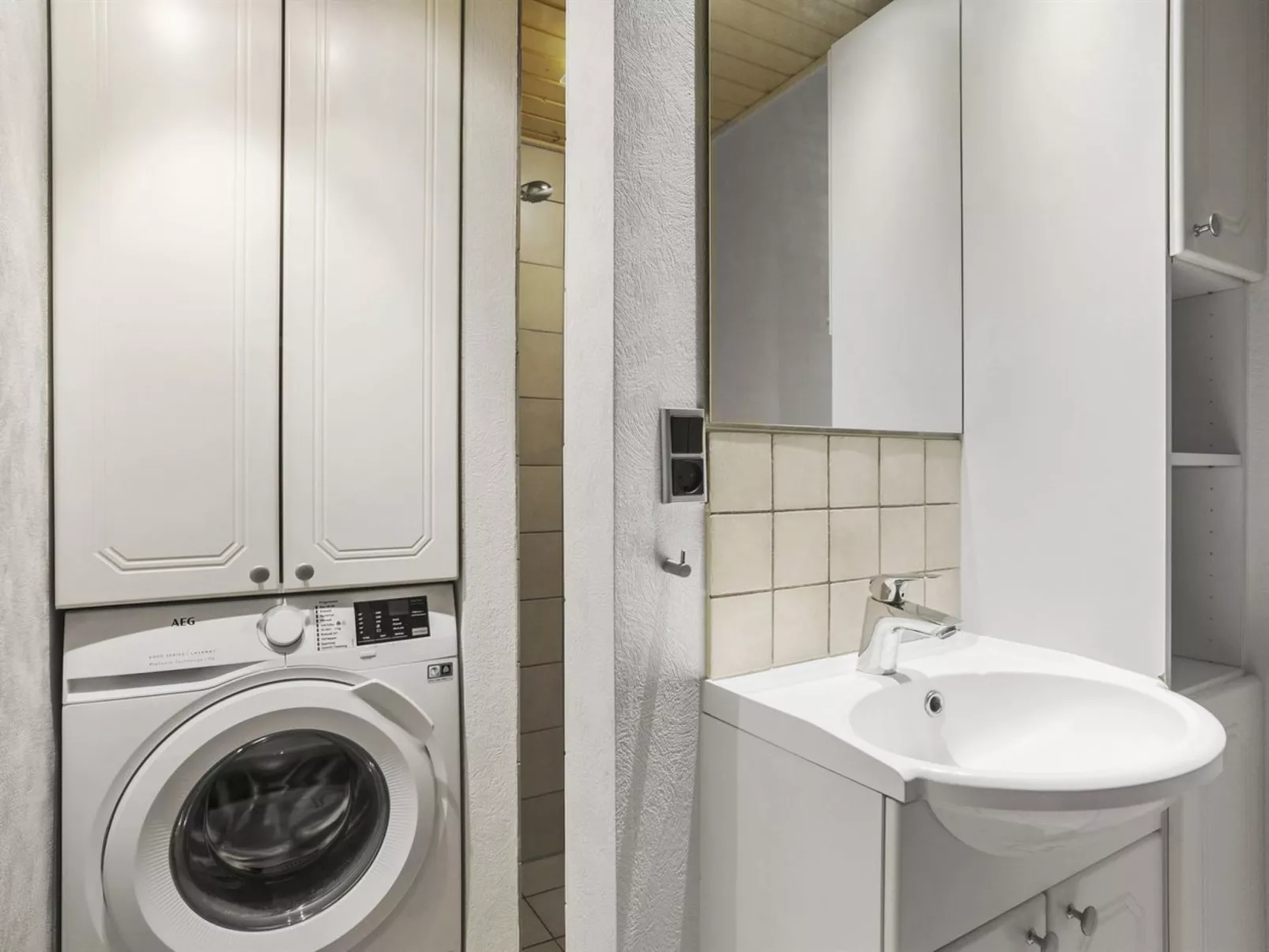 "Diuri" - 30km from the sea-Dedans