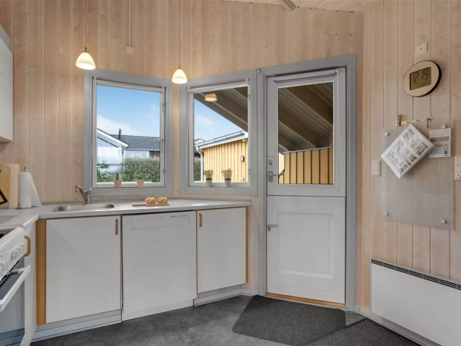 "Halla" - 250m from the sea-Inside