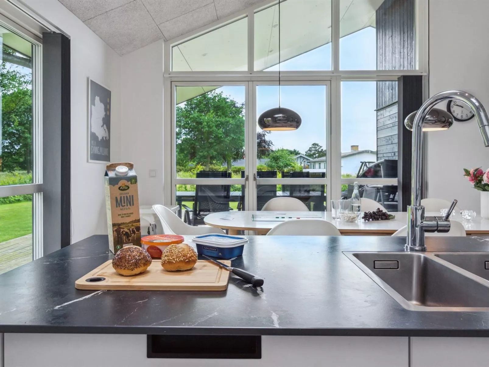 "Hæryst" - 300m from the sea-Inside