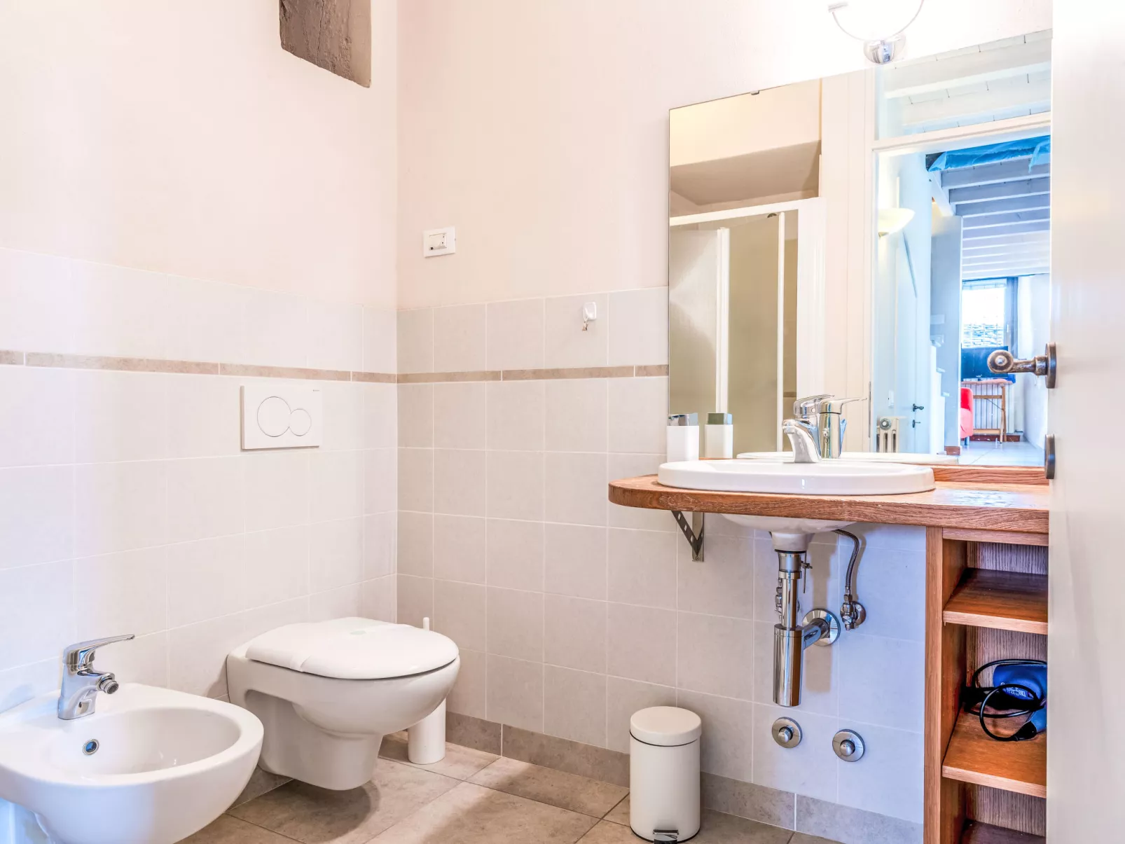 Casa dei Gelsomini-Inside