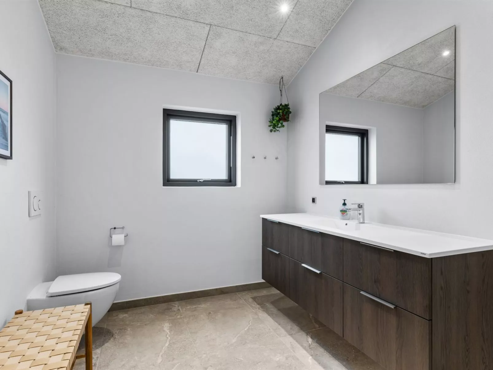 "Tydkil" - 250m from the sea-Drinnen