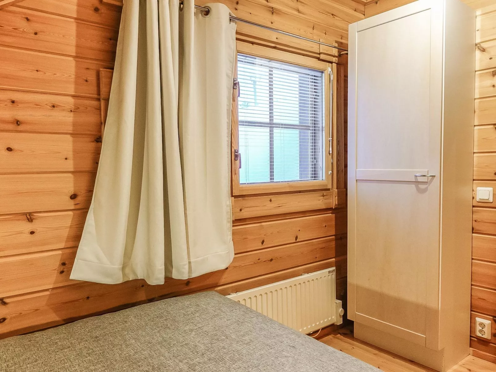 Lomapykälä 1 a-Drinnen