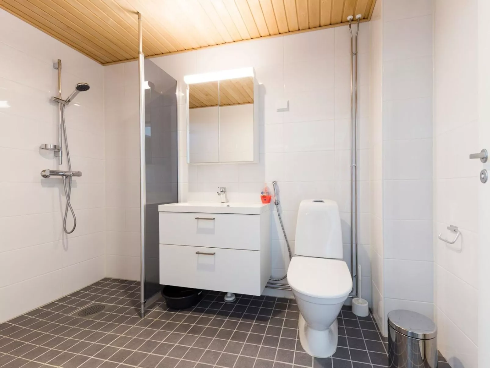 Skisuite 310-Drinnen