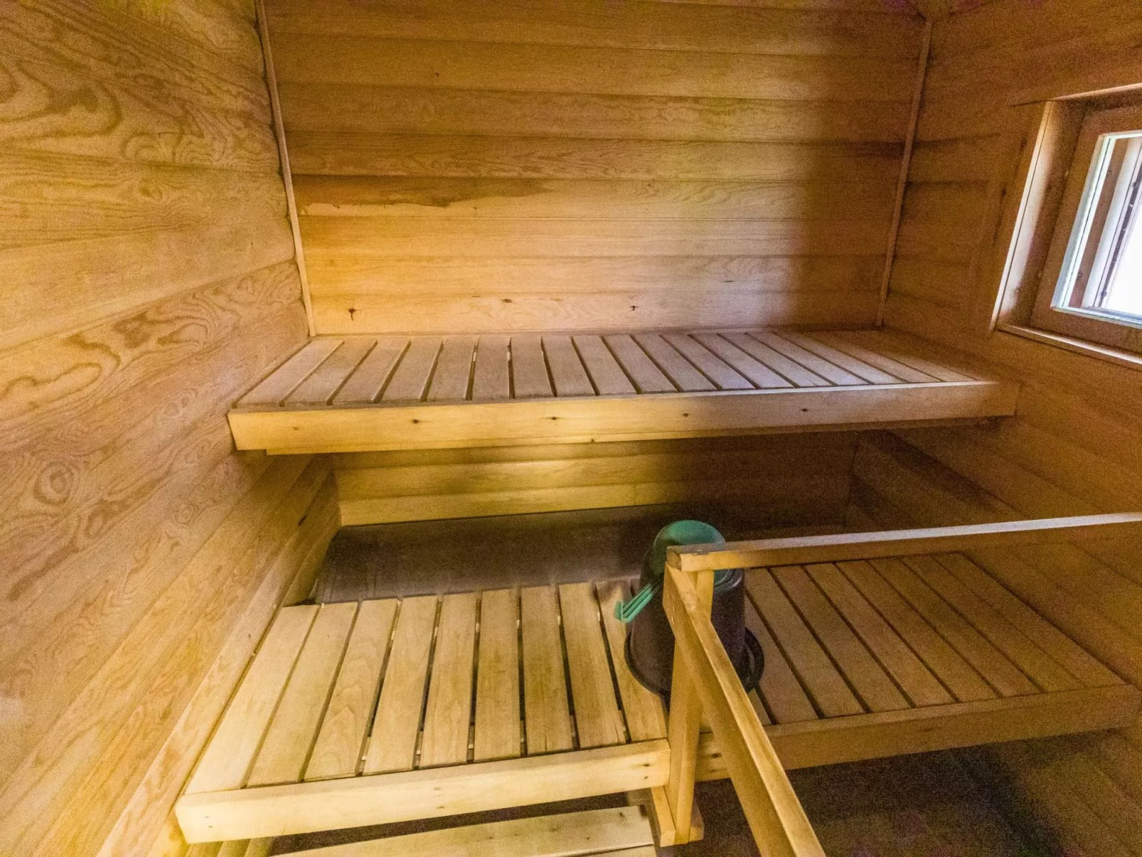 Kuukkelin tupa 1-Dedans