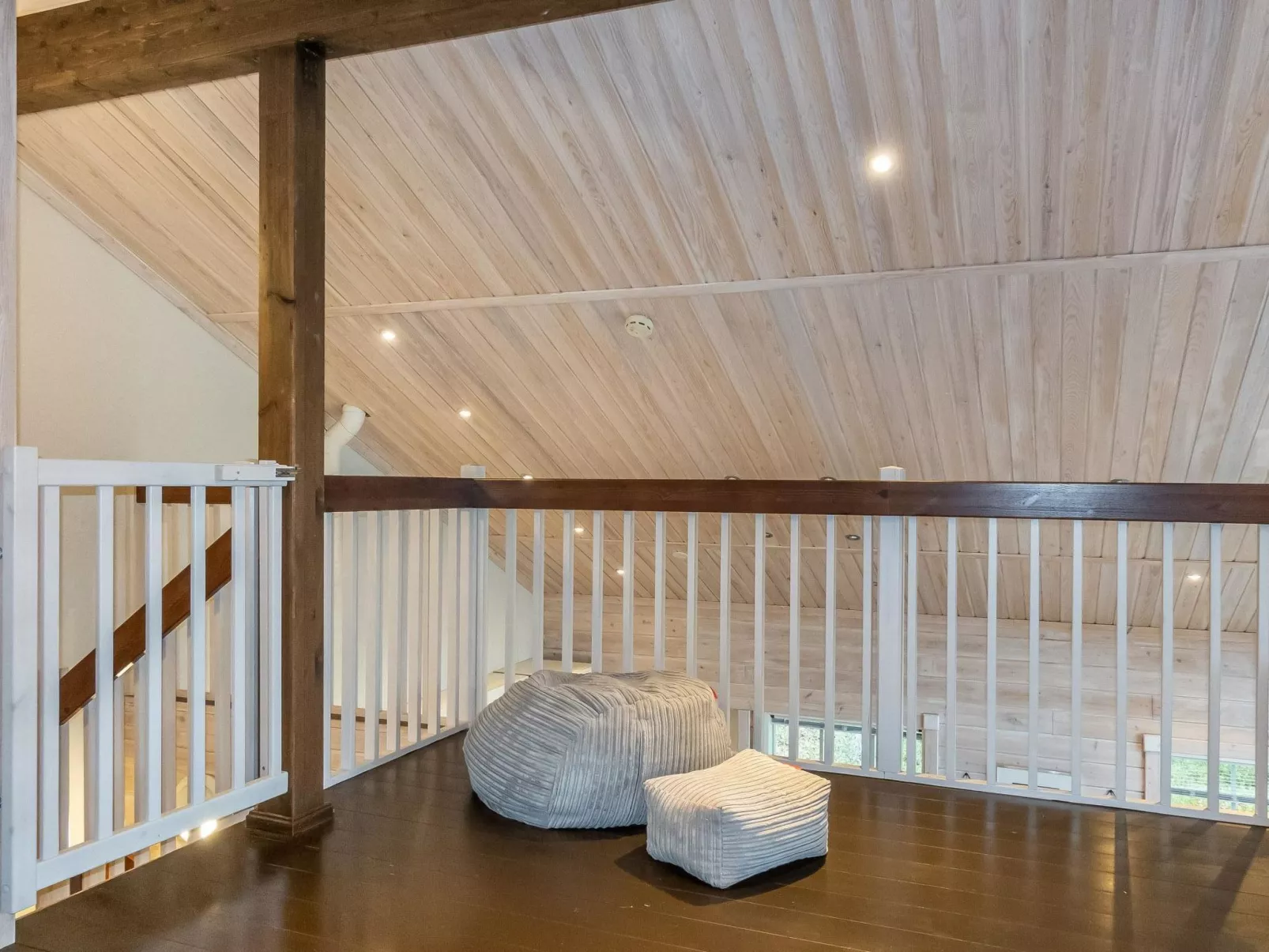 Atrin suvanto a-Inside