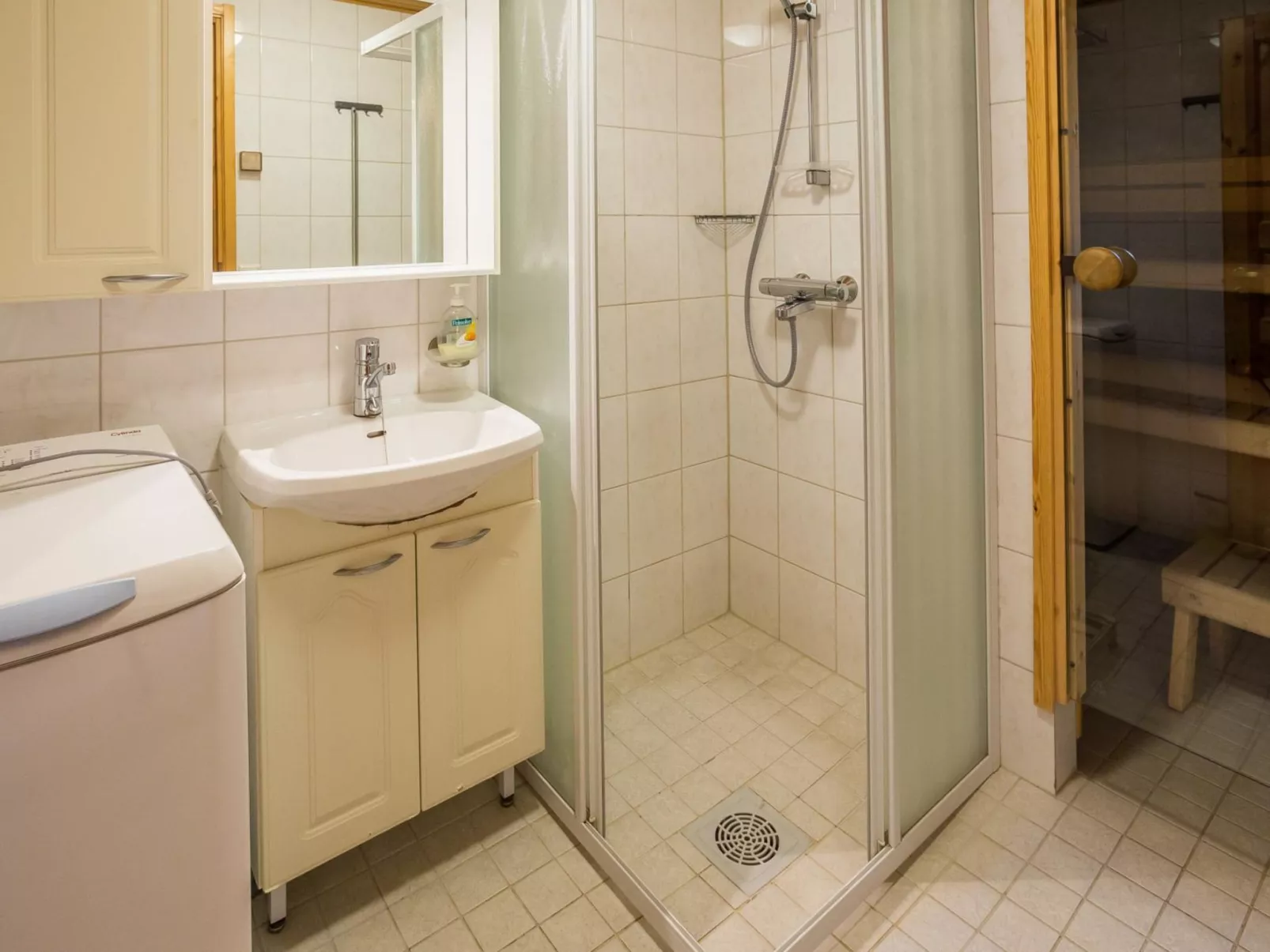 Kukasrakka a 4-Dedans