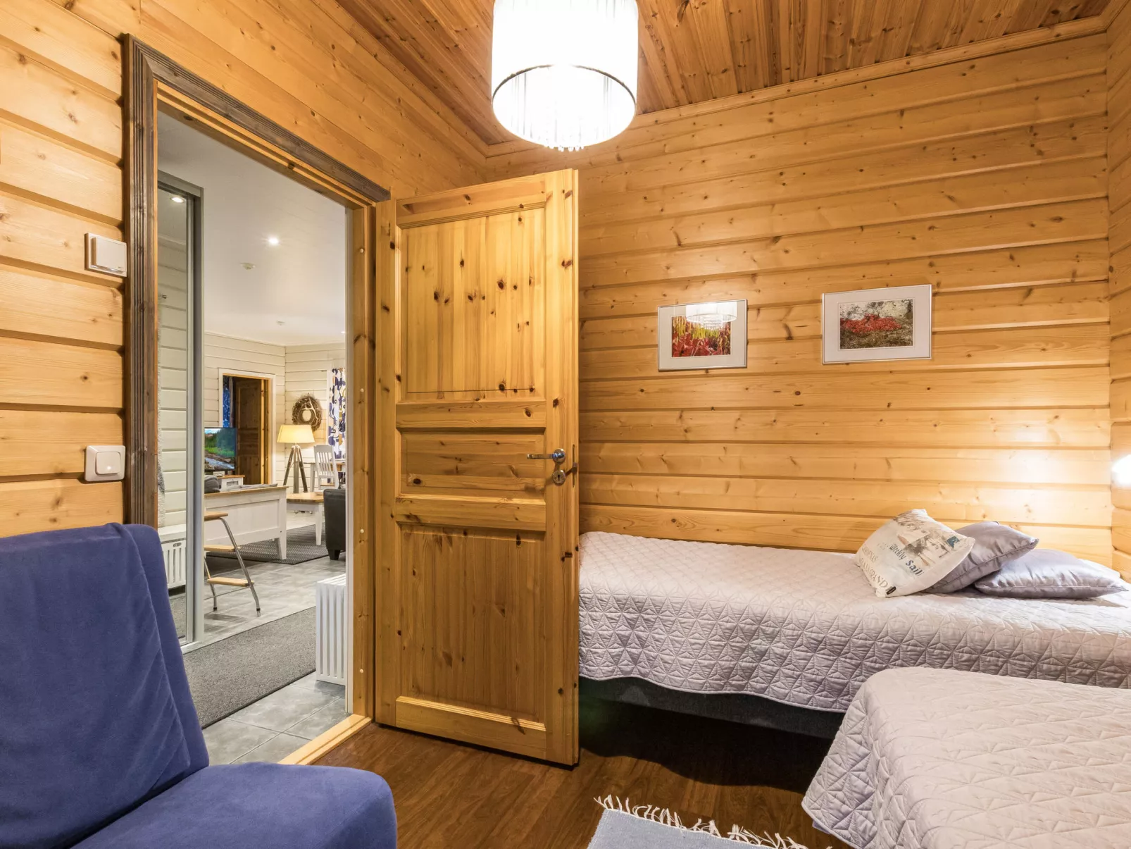 Tuulenpuuska-Drinnen