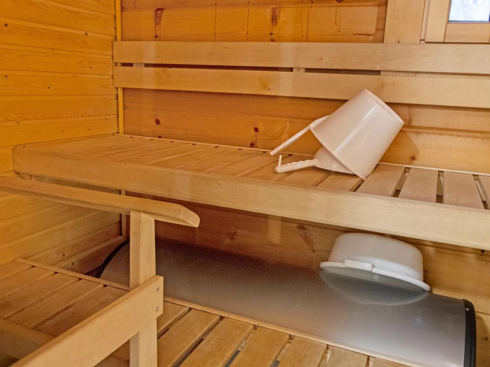 Ylläsröhkö d 8-Drinnen