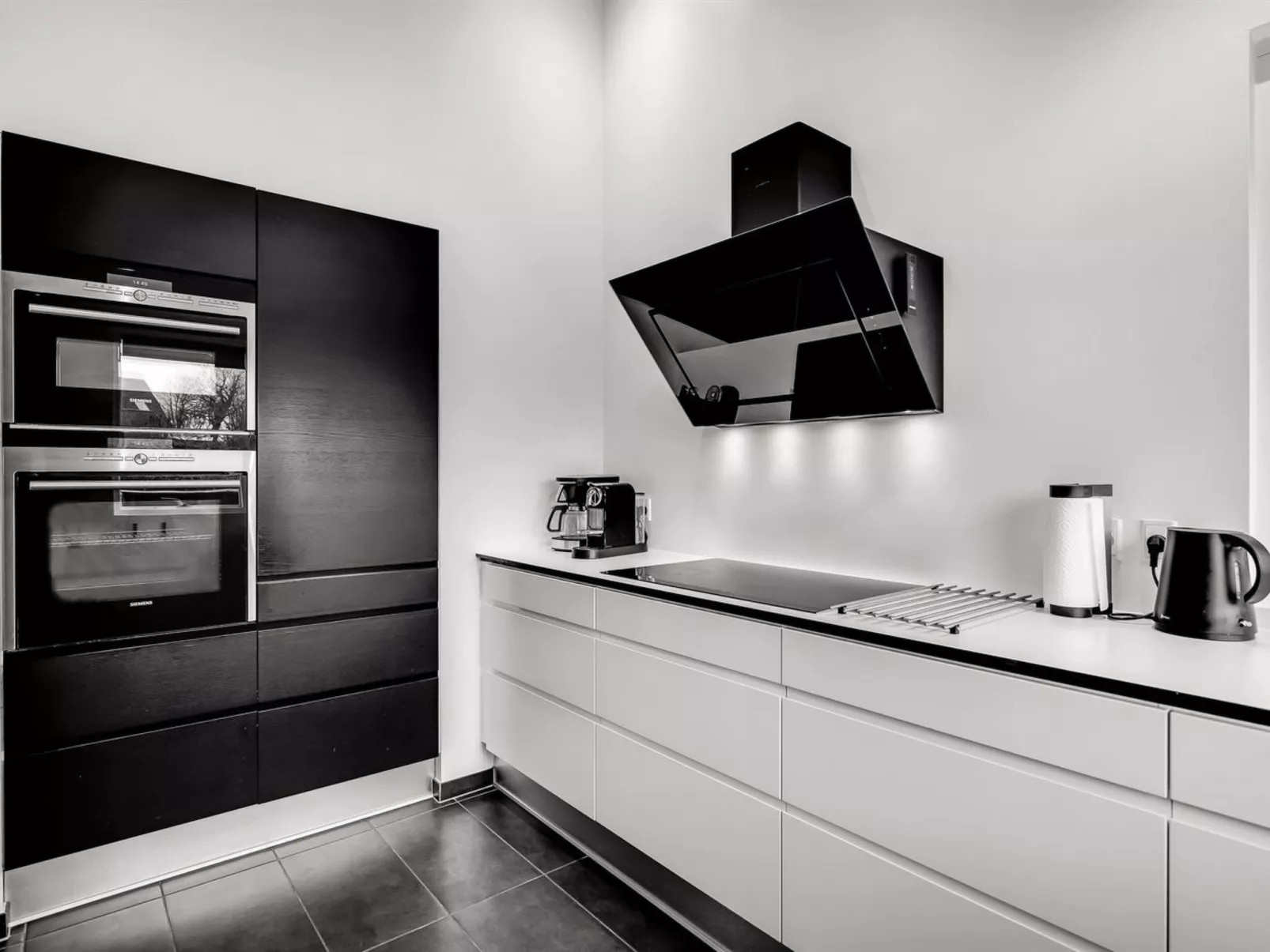 "Carlie" - 250m to the fjord-Inside