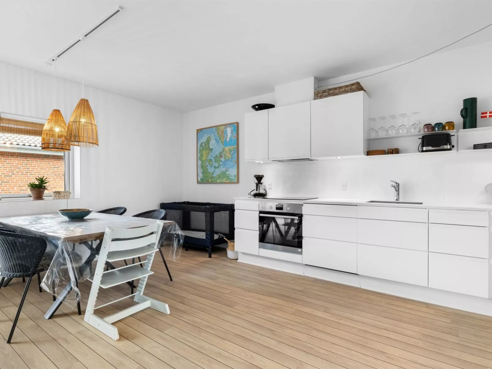 "Kari" - 50m from the sea-Inside