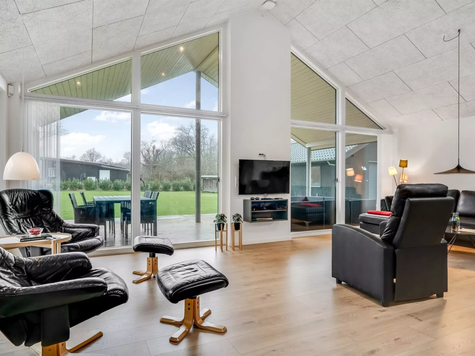 "Erlinda" - 300m from the sea-Dedans