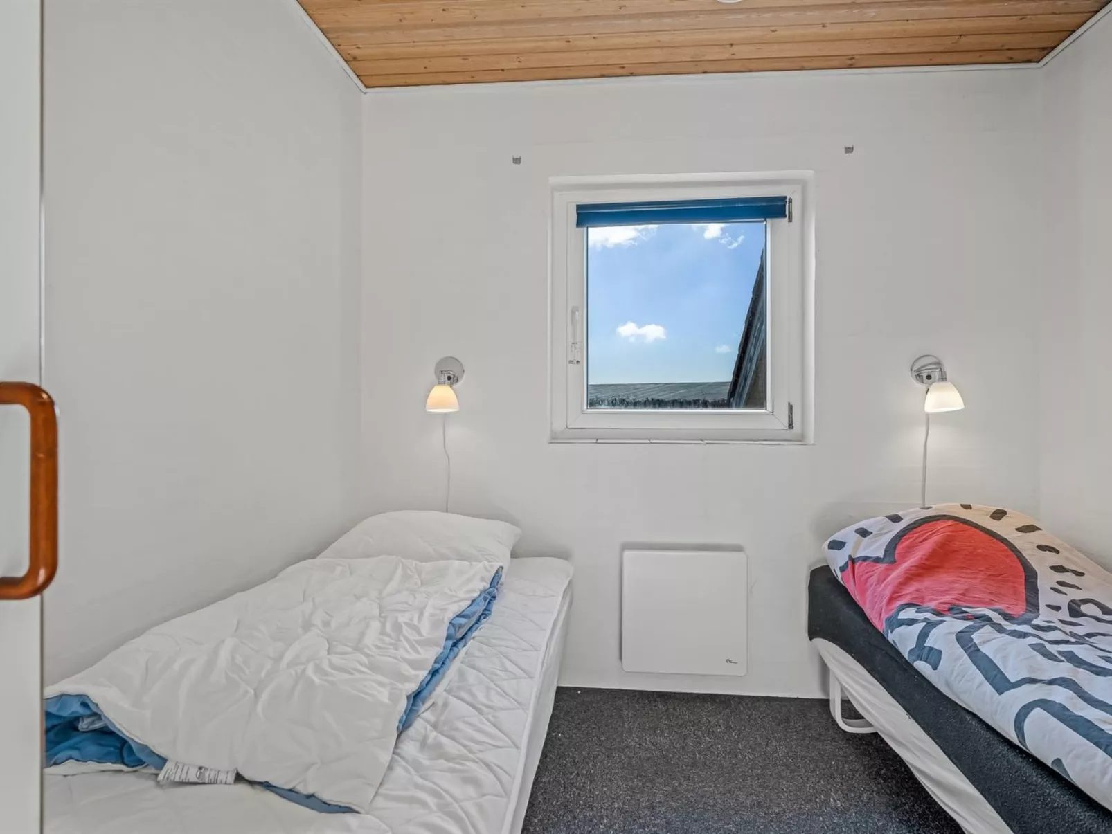 "Nikolce" - 300m to the fjord-Drinnen