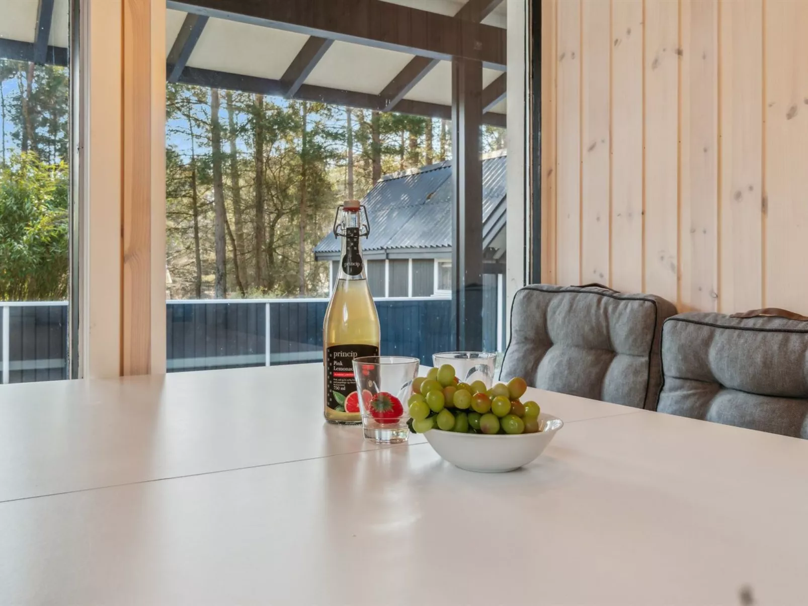 "Ahti" - 340m from the sea-Inside