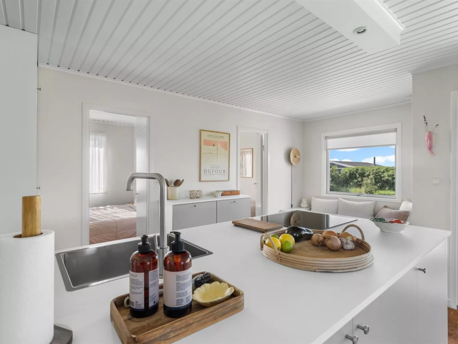 "Iven" - 140m from the sea-Drinnen